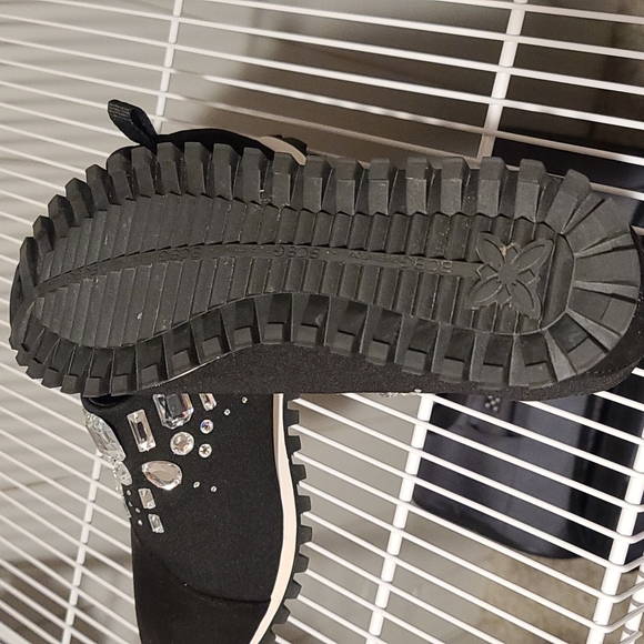 BCBGENERATION Rhinestone Athletic Running Shoes - Picture 6 of 8